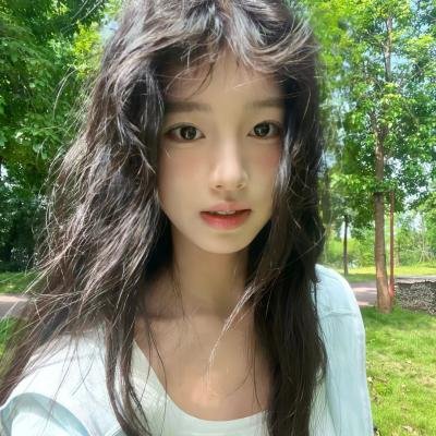 微笑的山谷海报